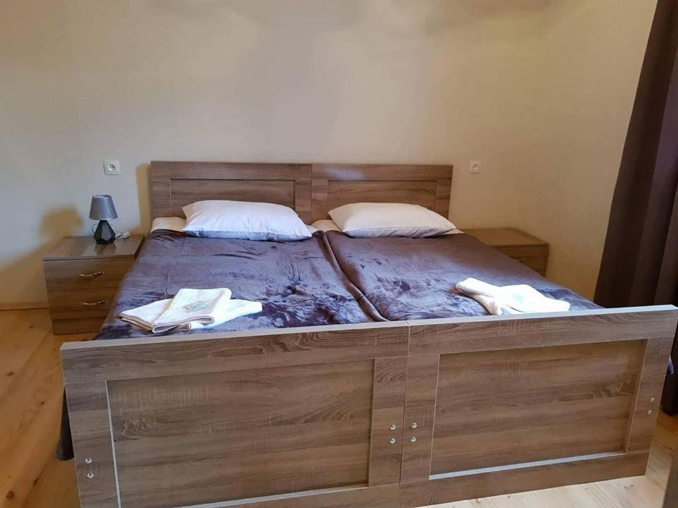 Guesthouse Guram Baba Mestia Ngoại thất bức ảnh